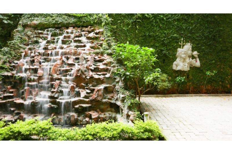 Treebo Komfort Suites, 3 Km From Mysore Palace Εξωτερικό φωτογραφία