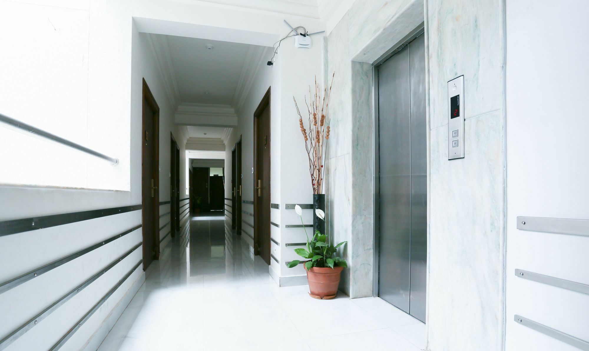Treebo Komfort Suites, 3 Km From Mysore Palace Εξωτερικό φωτογραφία